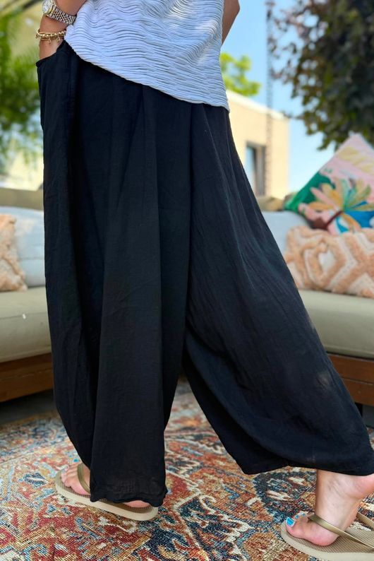 Sandbar Linen Blend Bloom Barrel Pant Black